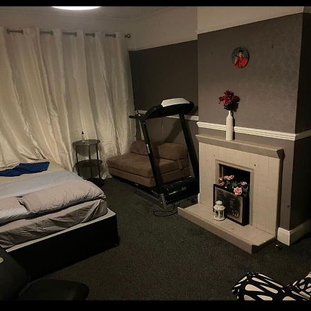 Relevant Bed & Breakfast Бексли Екстериор снимка